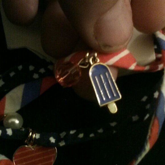 2 pkgs ( 4 bracelets) for only $8! - Picture 2 of 8